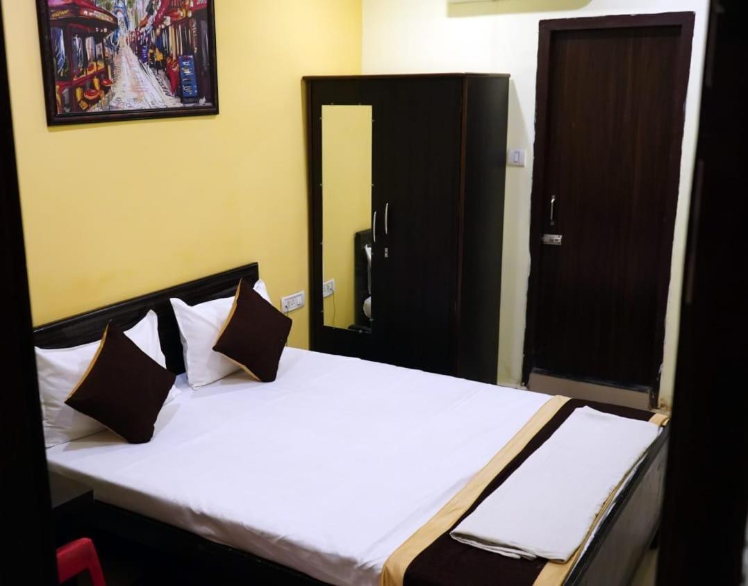 Hotel Atithi Niwas Allāhābād Junction Dış mekan fotoğraf